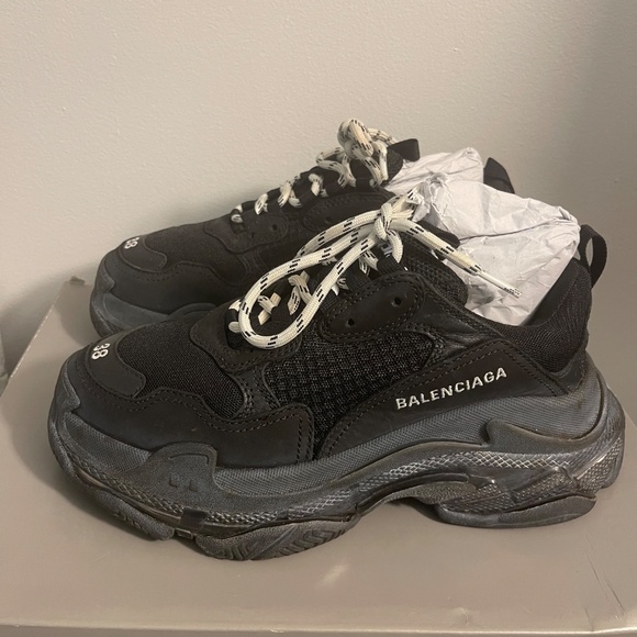 Balenciaga Triple S Sneakers - Picture 3 of 5
